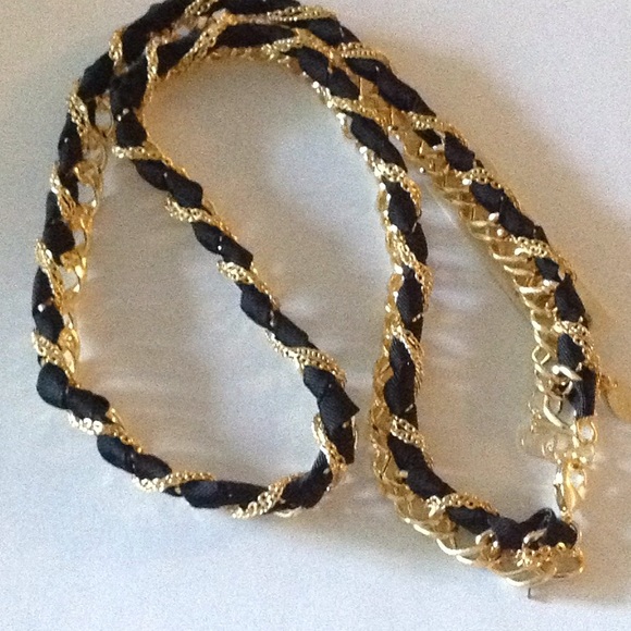 New braided ribbon fabric necklace - Picture 6 of 8